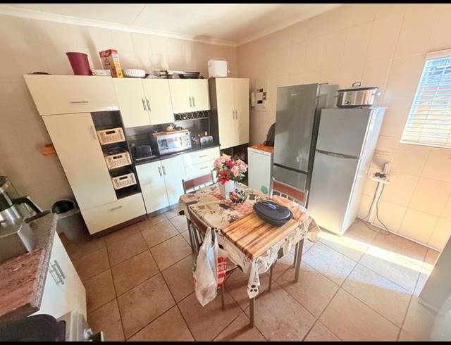 2 BEDROOM HOUSE FOR SALE IN VANDERBIJLPARK CW 2